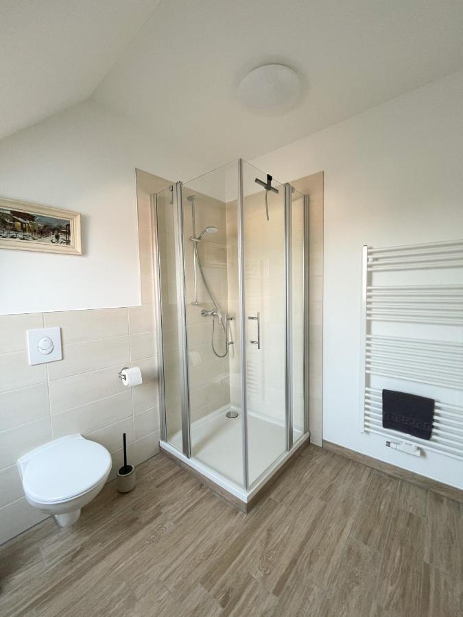 Ferienwohnung Kamrath mit wunderschönem Ausblick Neuruppin Exterior foto